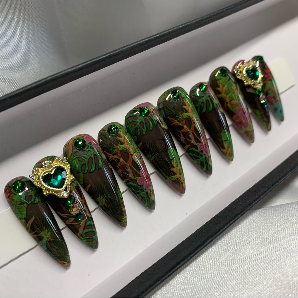 Tropical Sugar Skull Nails